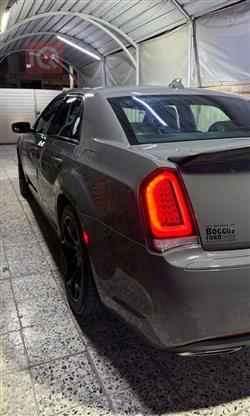 کرایسلەر 300